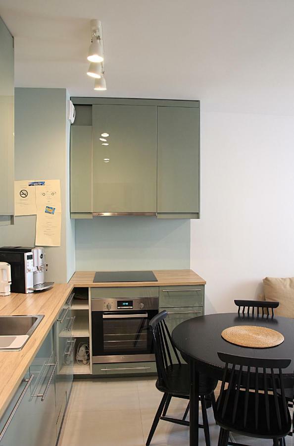 Shoq Studio Nice Apartment With Private Parking Krakow Exterior photo
